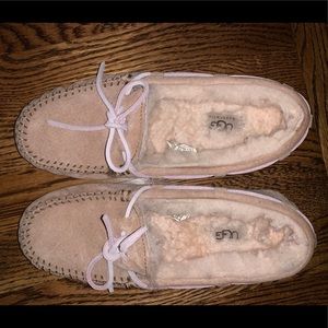 Ugg Dakota Slippers- Tobacco Suede